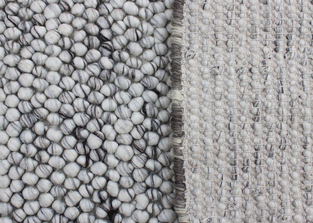 Pebbles, Hand Woven 80% Wool, 20% Cotton Rug - Light Grey / Ivory Rug