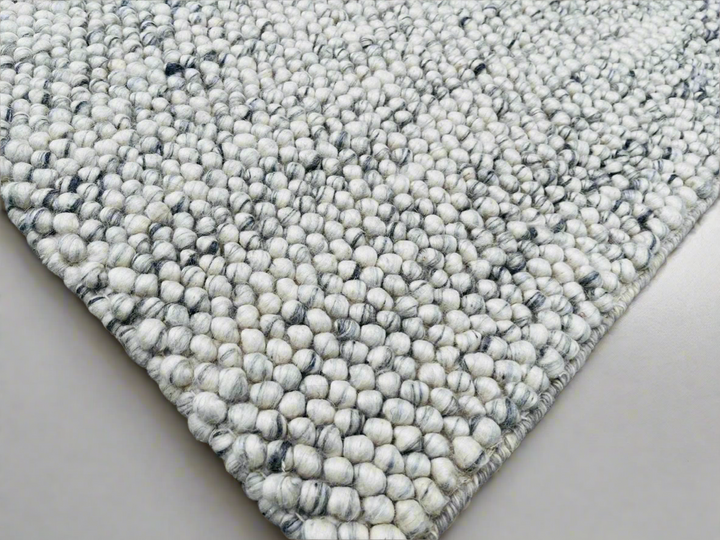 Pebbles, Hand Woven 80% Wool, 20% Cotton Rug - Light Grey / Ivory Rug