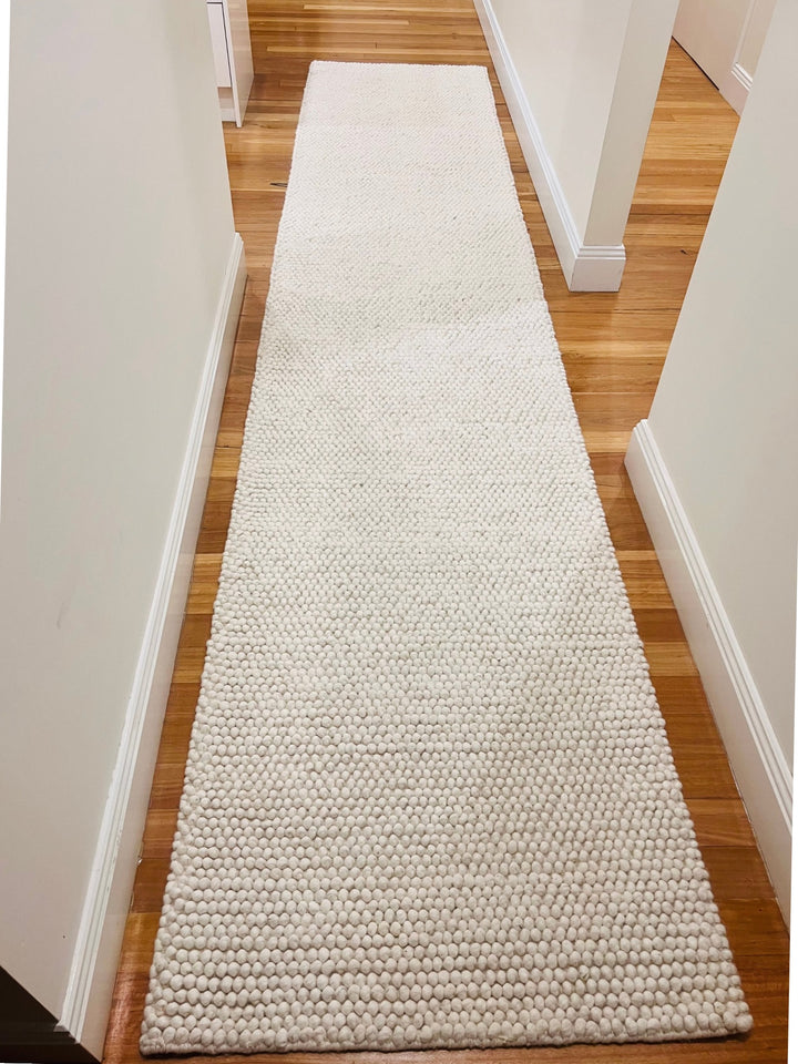 Pebbles White Hand Woven Wool and Cotton Blend Rug
