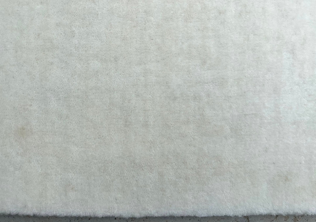 Dazzle White Ivory Color Handloom Knotted Rug 100% Pure Wool