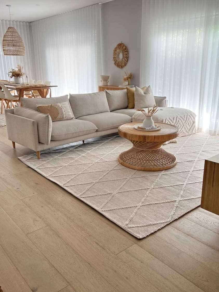 RUGS – Luxurious Rugs