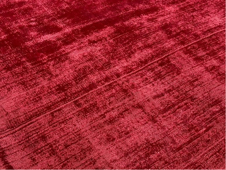 Maharaja Red Hand Woven Floor Rug