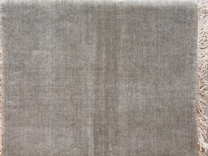 Dazzle Morning Fog Color Handloom Knotted Rug 100% Pure Wool