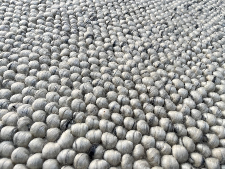 Pebbles Ice Ivory white Grey Hand-Woven wool Rug