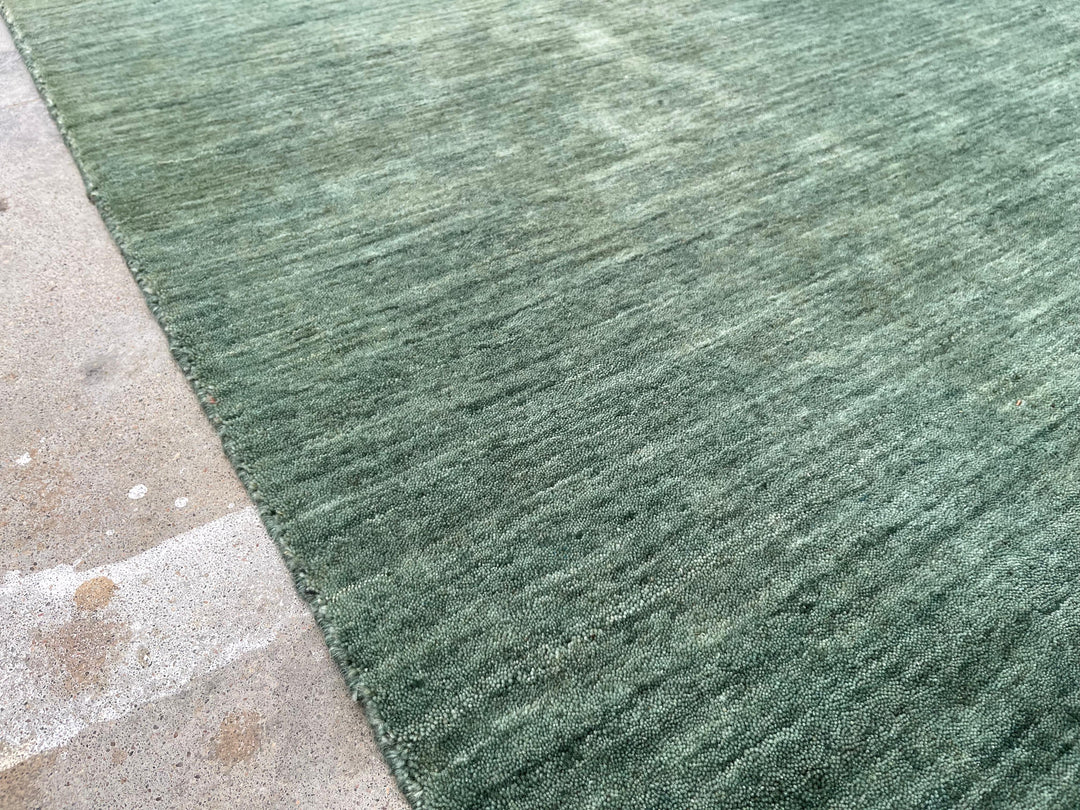 Dazzle Green Color Handloom Knotted Rug 100% Pure Wool