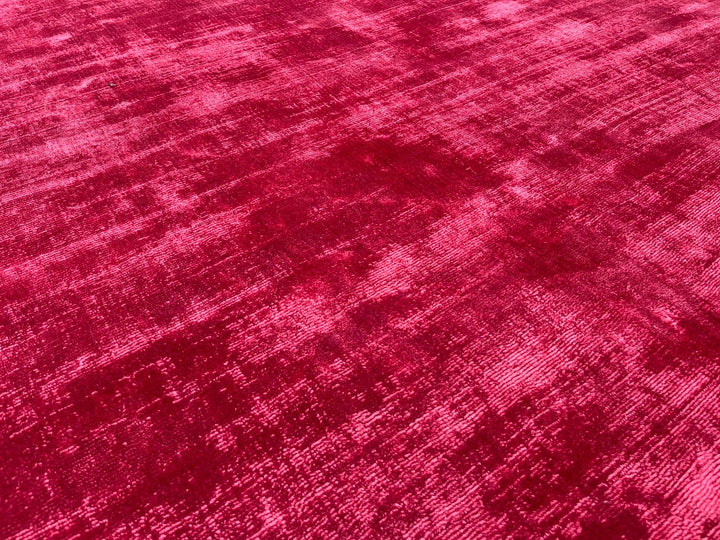 Maharaja Red Hand Woven Floor Rug