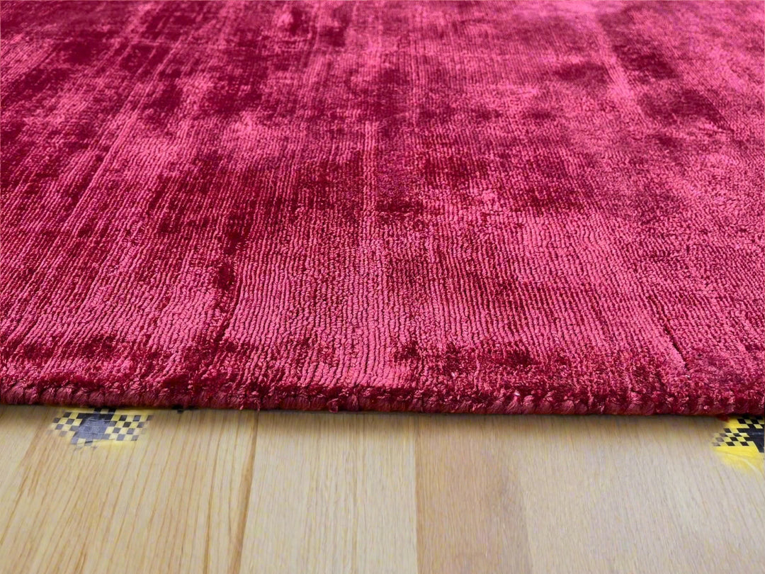 Maharaja Red Hand Woven Floor Rug