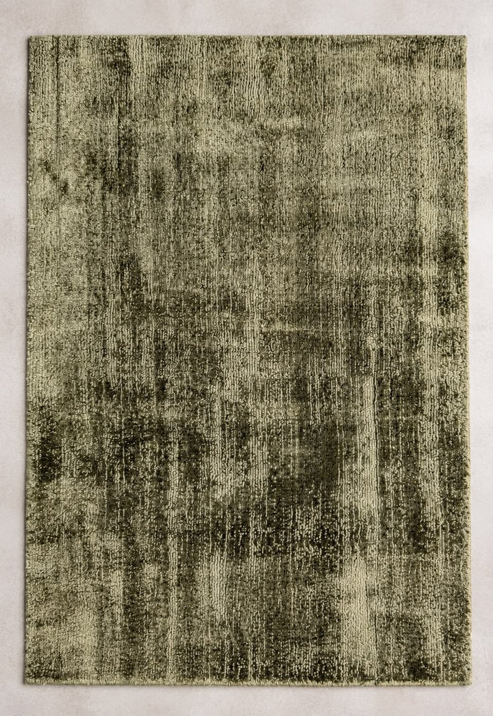 Amora Blade Olive Green Handloom Rug – 100% Viscose