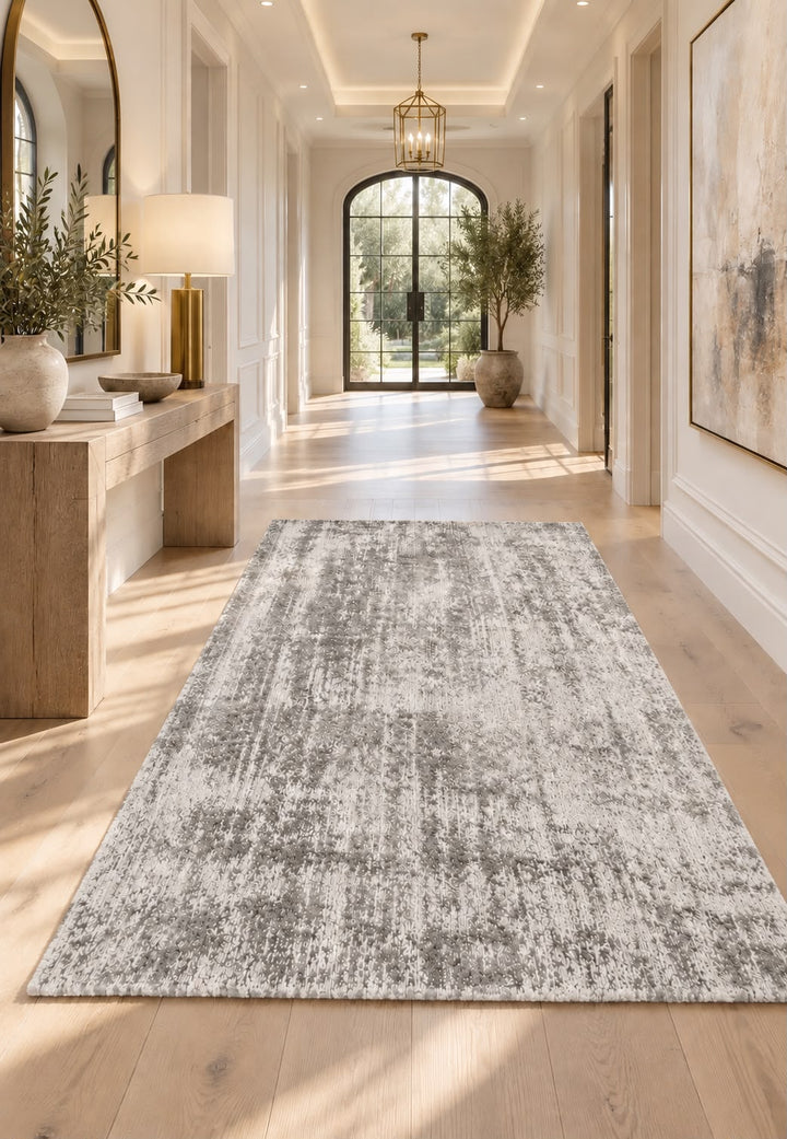 Amora Blade Grey Silver Handloom Rug – 100% Viscose