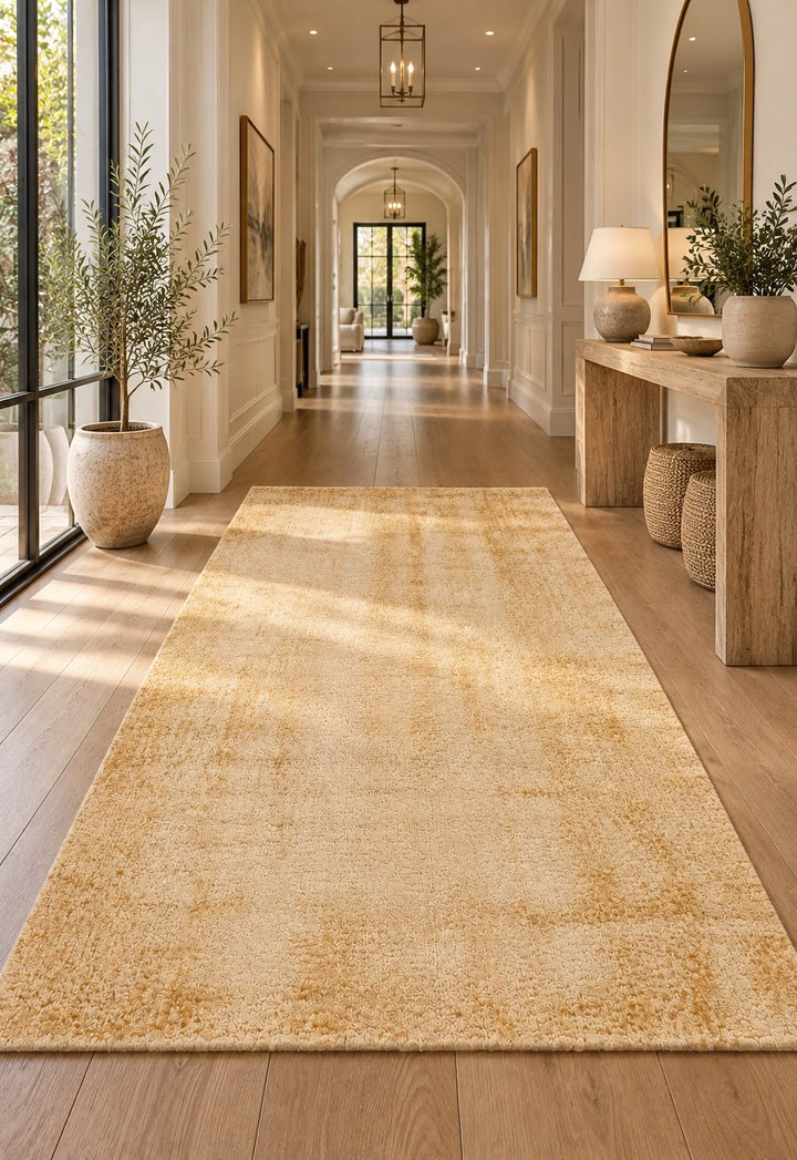 Amora Blade Gold Handloom Rug – 100% Viscose