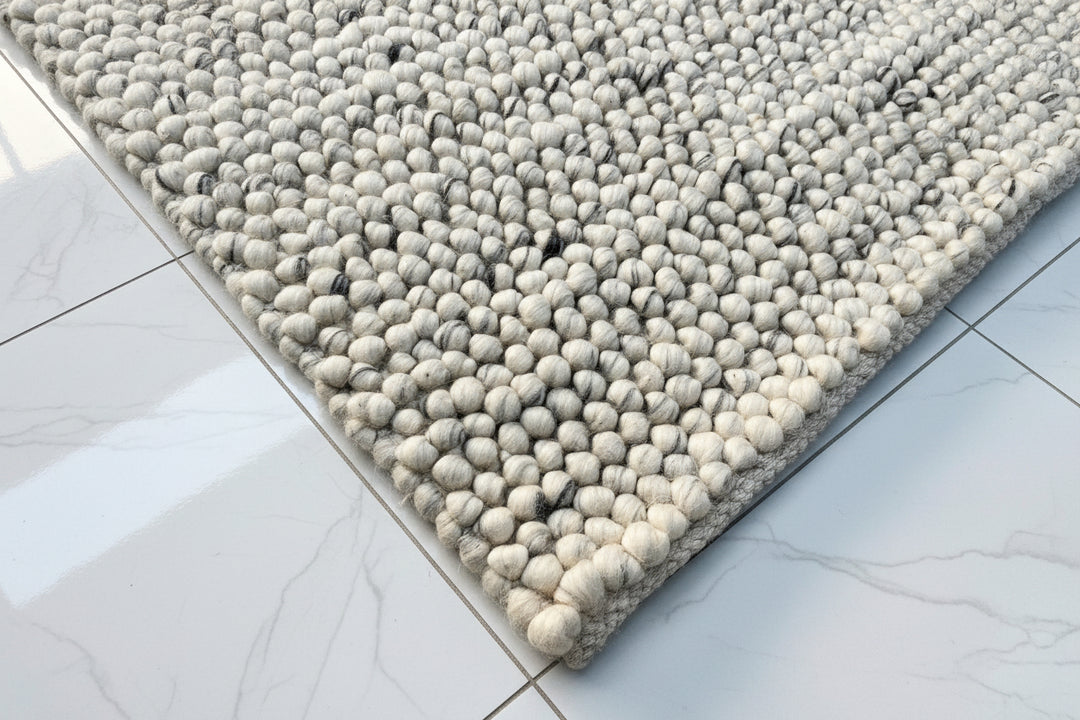 Pebbles Ice Ivory white Grey Hand-Woven wool Rug