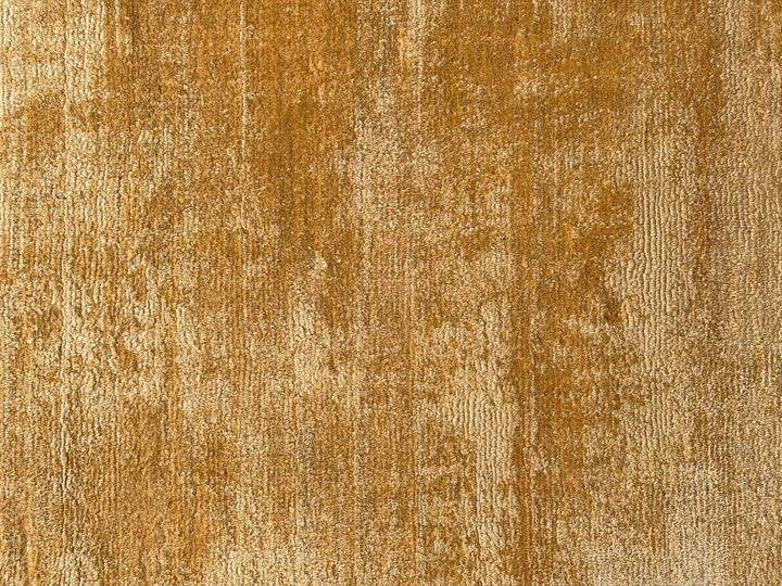 Amora Blade Gold Handloom Rug – 100% Viscose