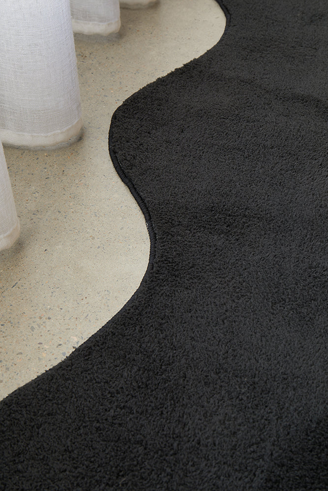 Evelyn Black Rug
