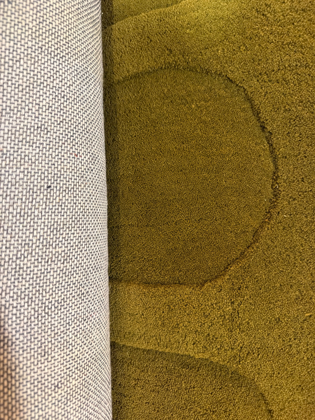 Forma Modern Rug 100% Wool Golden Olive Hand Tufted Rug
