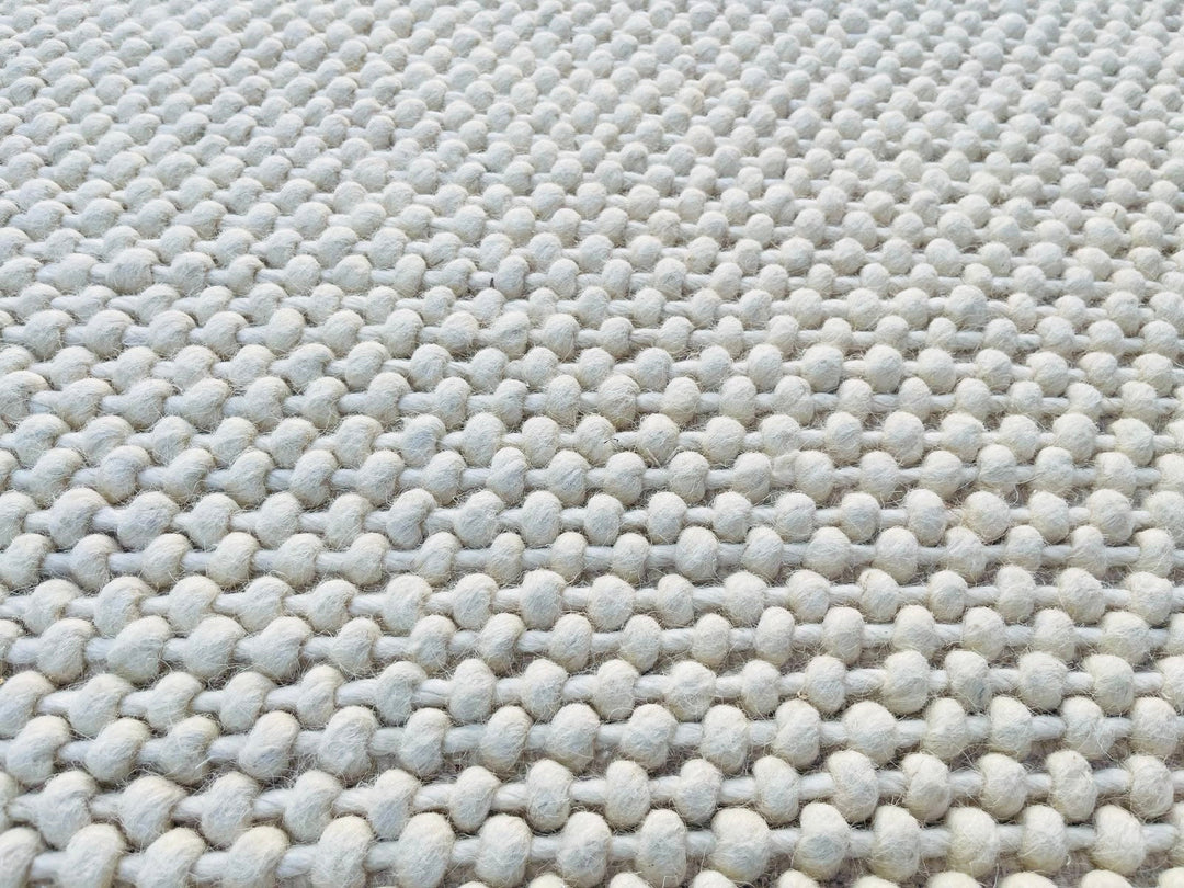 Pebble White Rug Pebbles Weave White Hand Woven Wool and Cotton Blend Rug – Luxurious Rugs