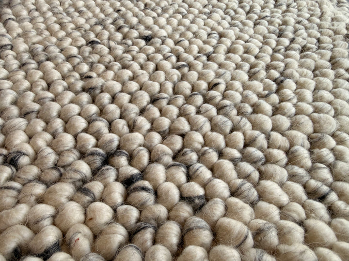 Pebbles Ice Ivory white Grey Hand-Woven wool Rug