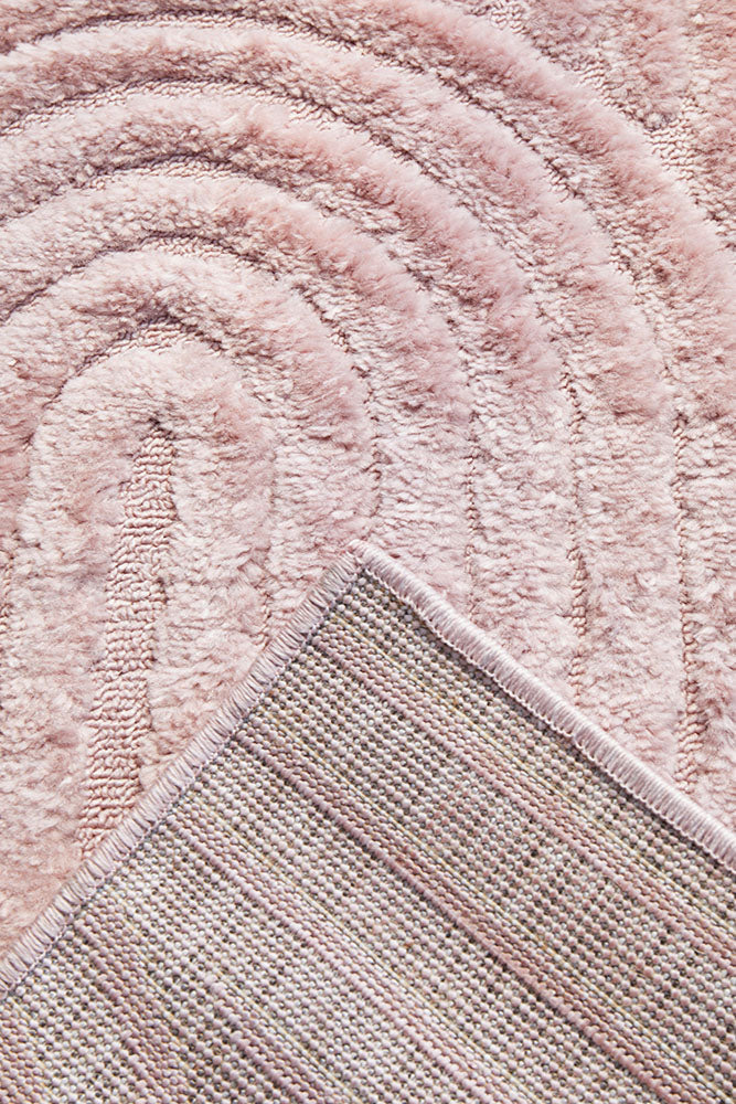 Marigold Jooji Curve Abstract Pink Runner