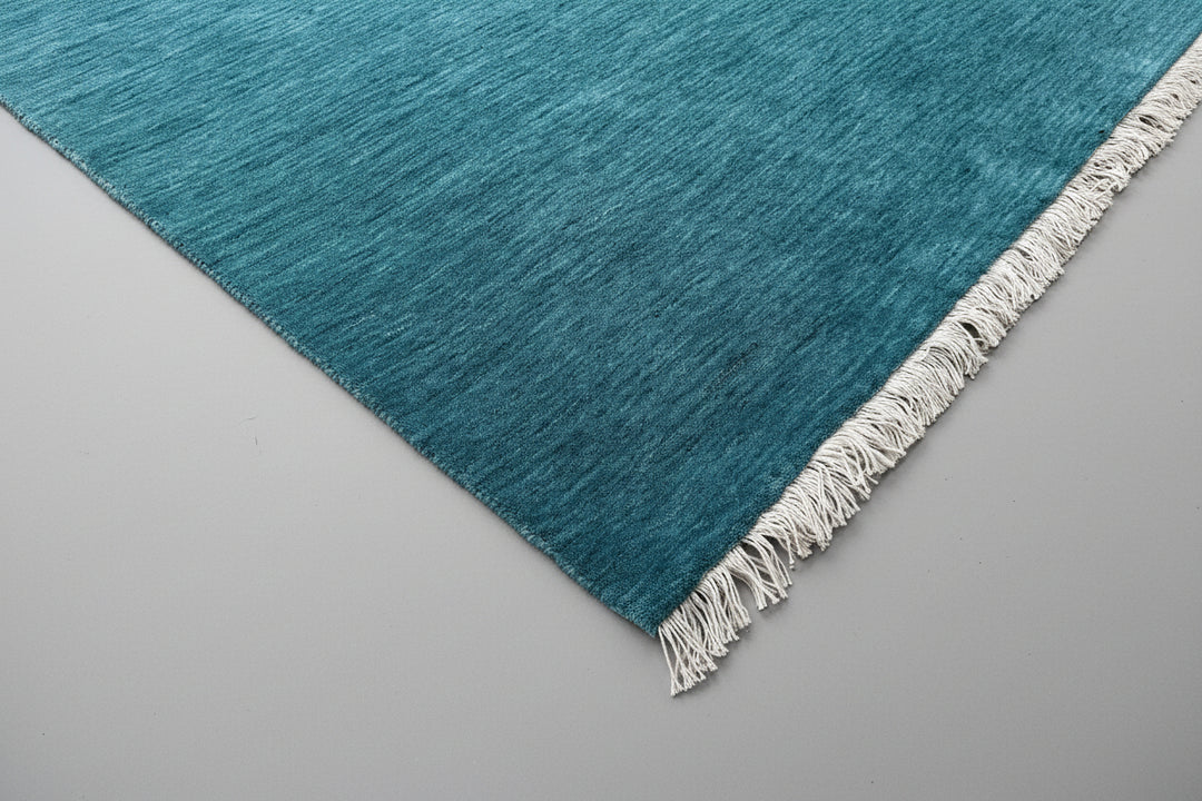 Dazzle Ocean Breeze Color Handloom Knotted Rug 100% Pure Wool