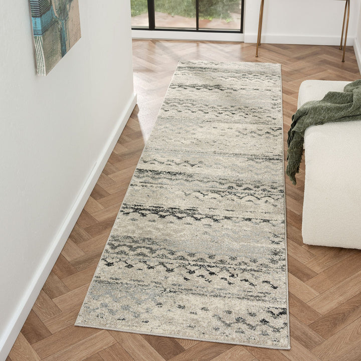 Everton 486 Ivory Runner
