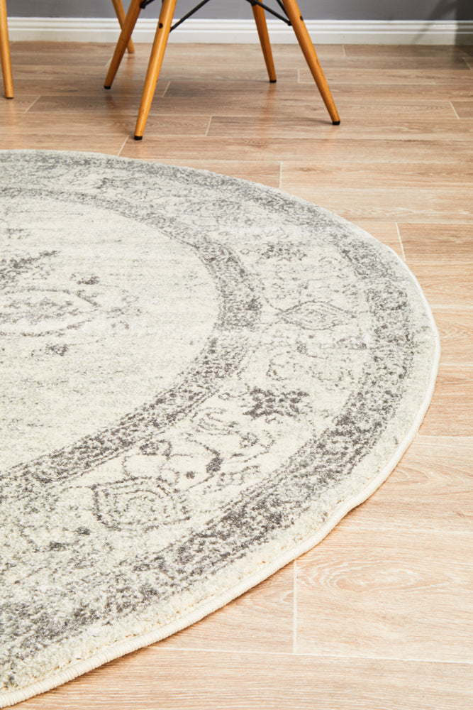 Bleet Center Medallion Silver Round Rug