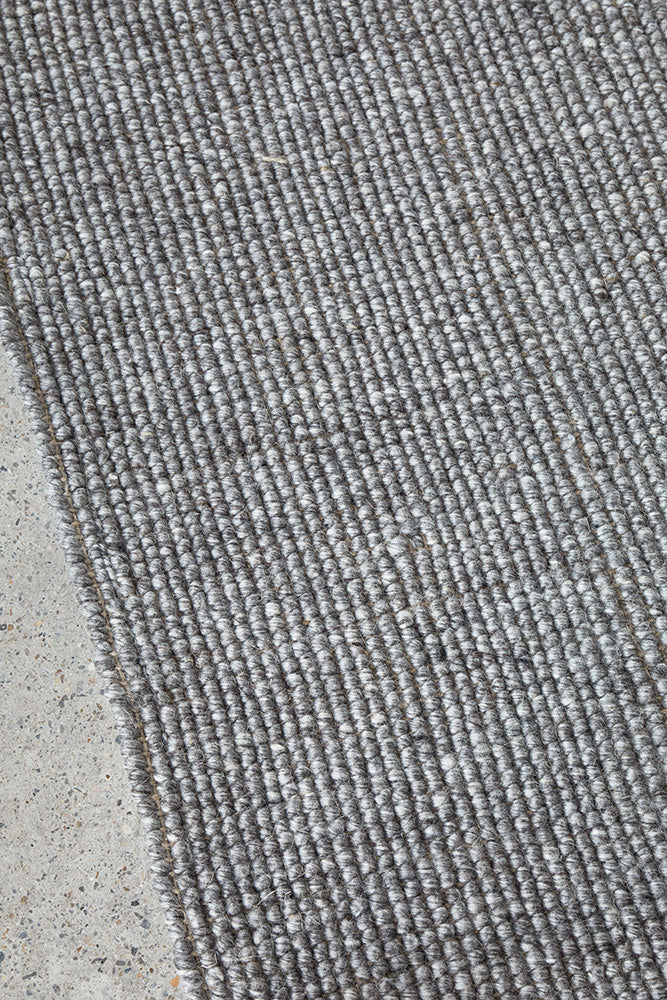 Ariat Rug Harlow Ariel Graphite Rug – Luxurious Rugs