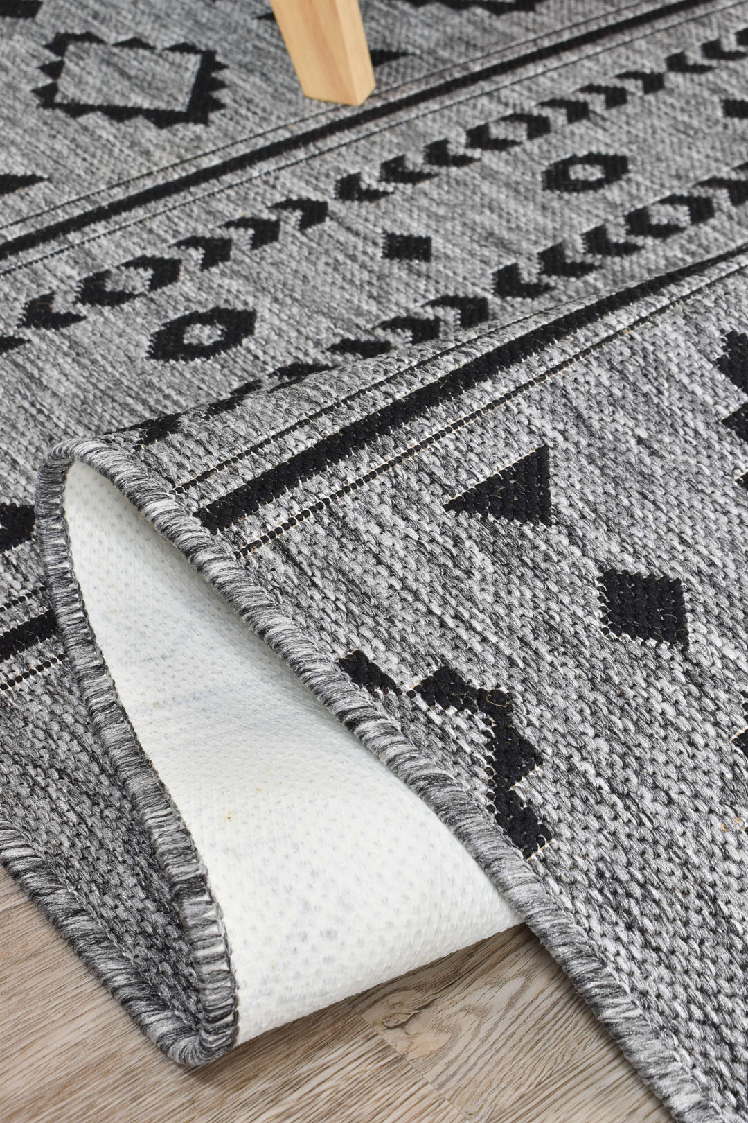 Long Island Dark Grey Rug 3333-DM9E