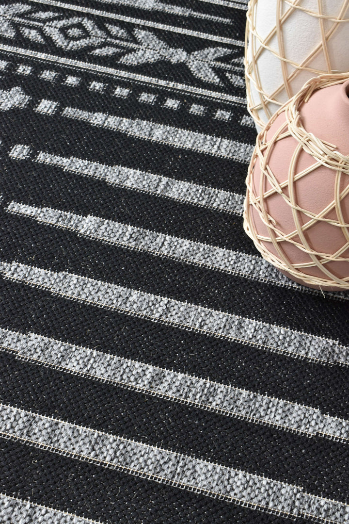 Long Island Dark Grey Rug 5609-DM9K