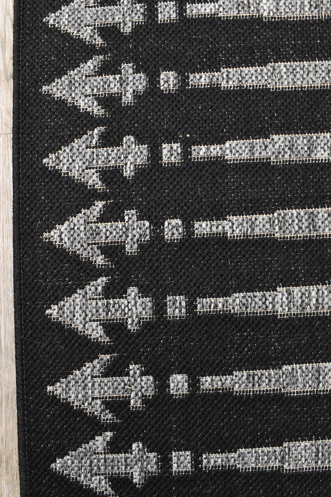 Long Island Dark Grey Rug 5609-DM9K