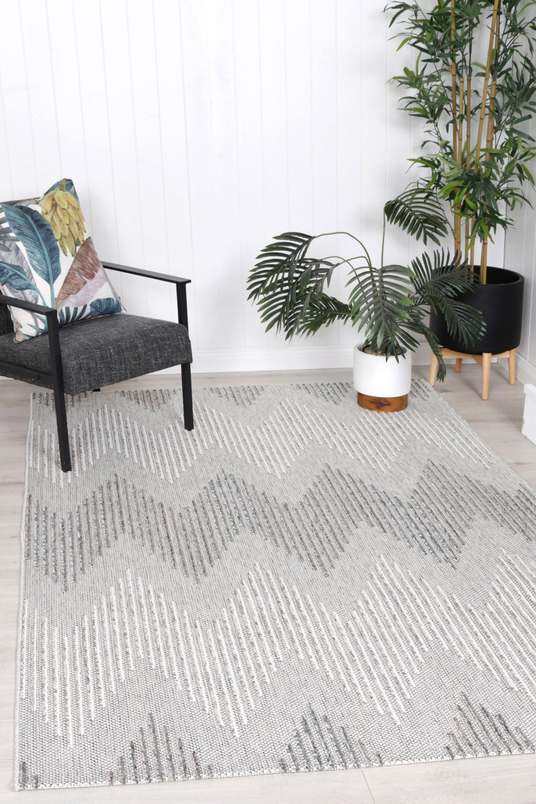 Falklands Eagle Indoor / Outdoor Grey Rug