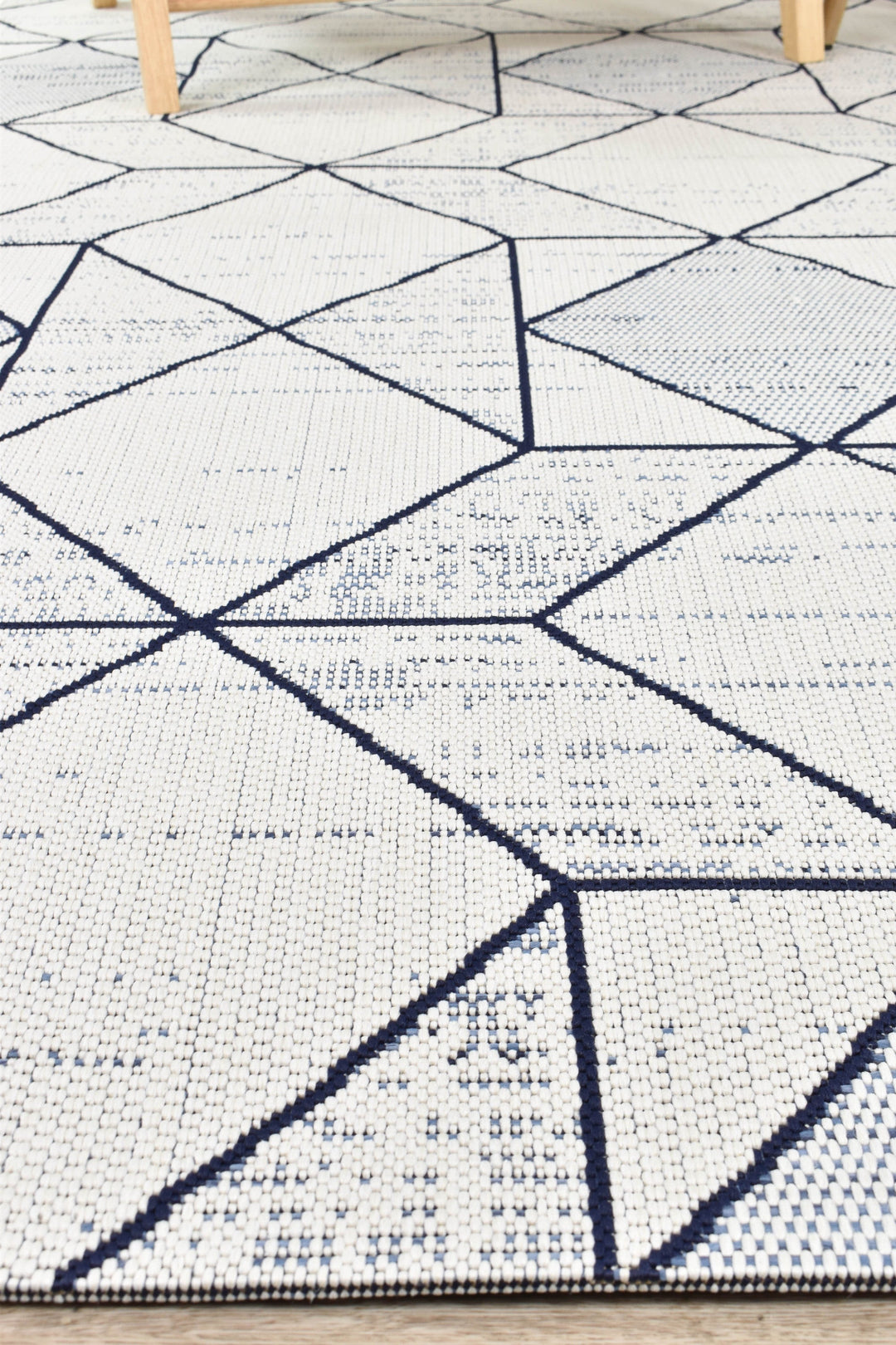 Iris White Blue Rug 47277-396