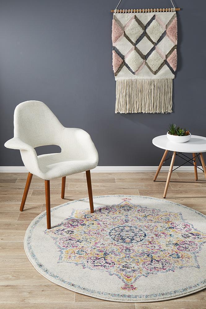Museum Kendall Bone Round Rug – Luxurious Rugs