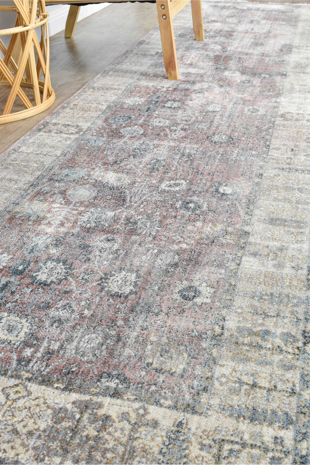 Novara 0B568A Rose Balm Runner